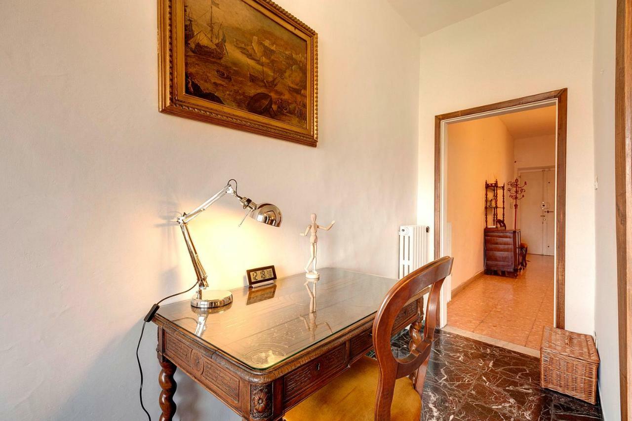 Historical Apartment Spectacular Arno View With Balcony From 12 Th Century. Флоренція Екстер'єр фото